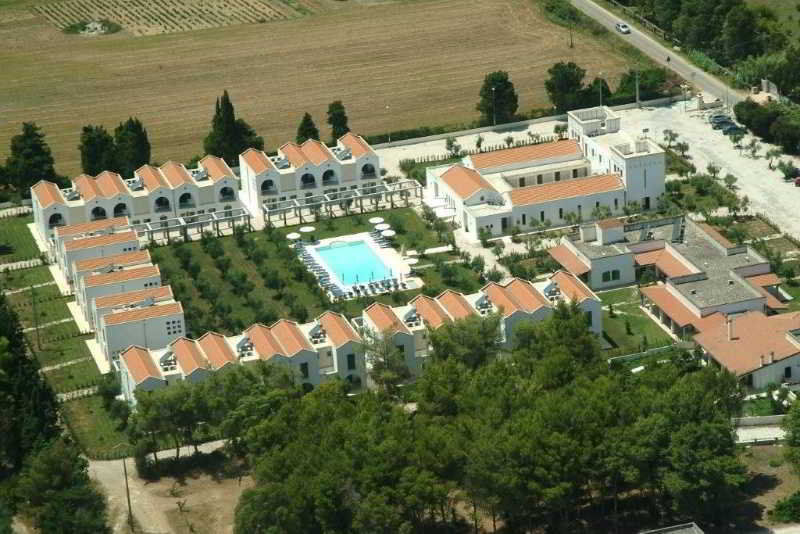 אלימיני Family Village Otranto מראה חיצוני תמונה
