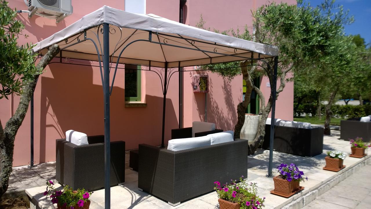 אלימיני Family Village Otranto מראה חיצוני תמונה