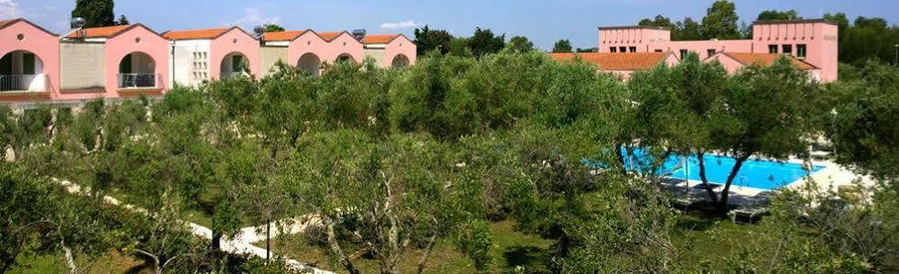 אלימיני Family Village Otranto מראה חיצוני תמונה
